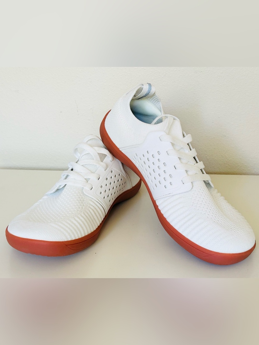 WHITIN Women’s Wide Minimalist Barefoot Shoes/zero drop sole 8.5 Euro 40